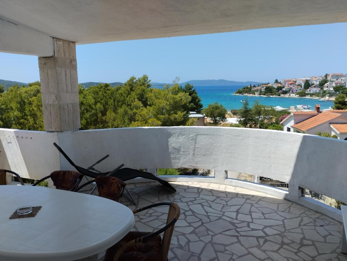 Braco Apartments By The Sea With A Sea View Zaboric Esterno foto
